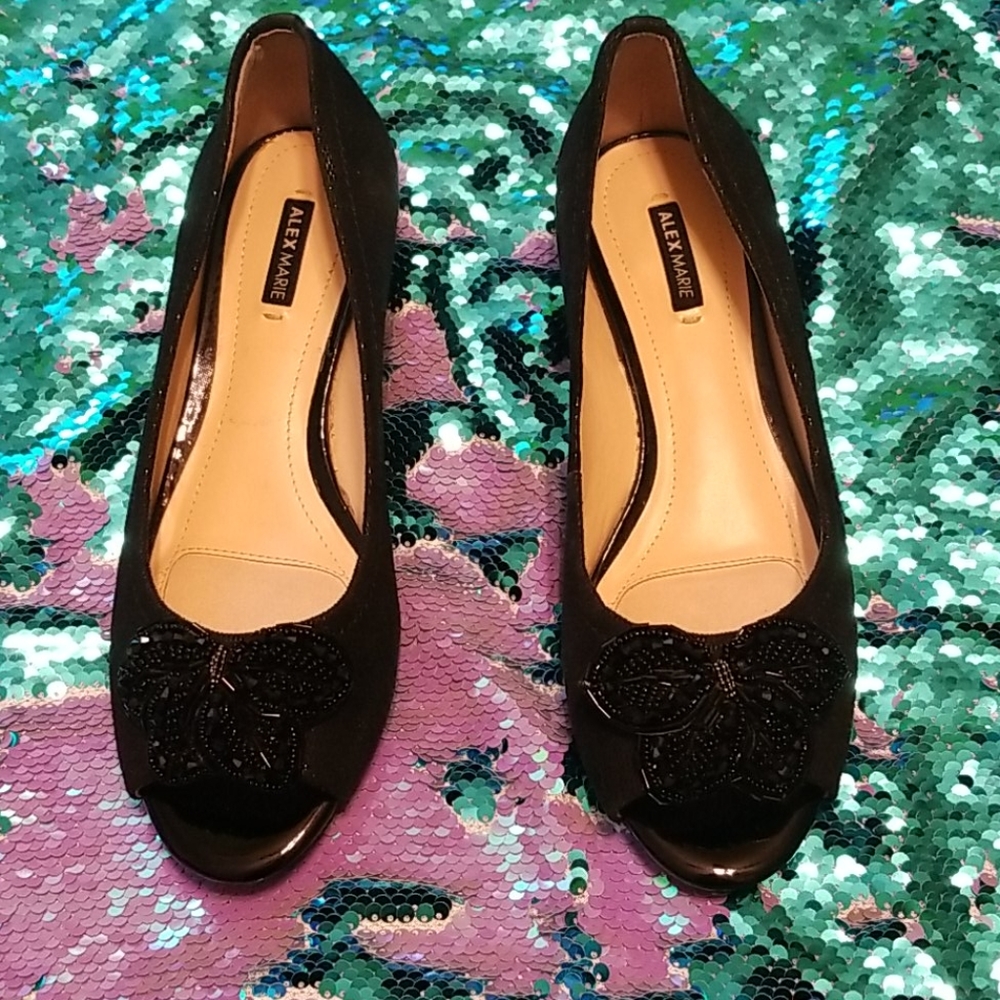 Open toe wedge shoes brand new in box